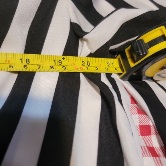 Sexy Black and white striped blouse...2xl.. - Picture 9 of 13